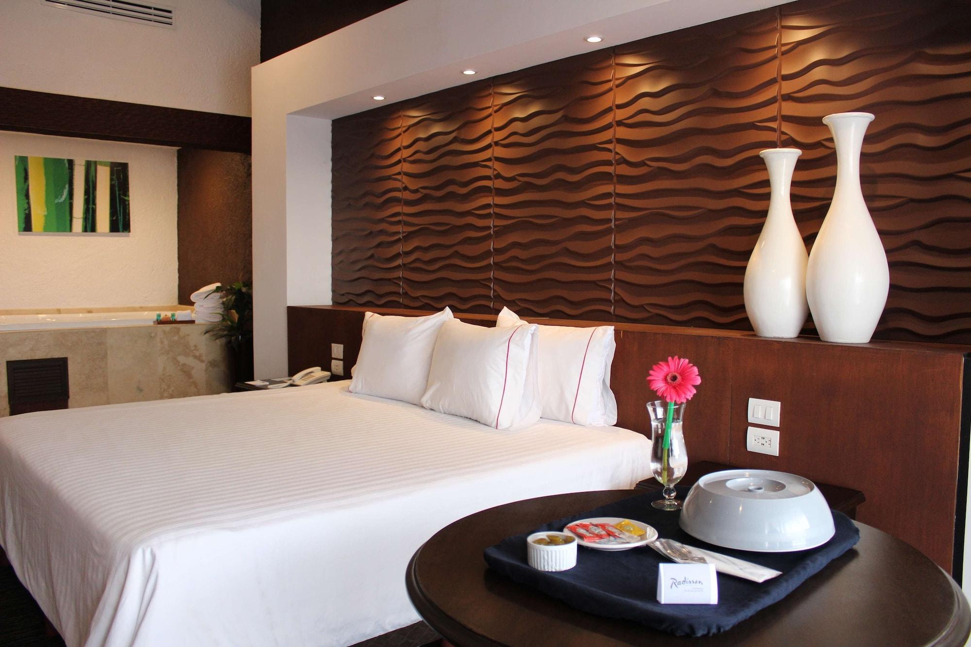 Radisson Hotel Tapatio Guadalajara Aeropuerto Tlaquepaque Dış mekan fotoğraf